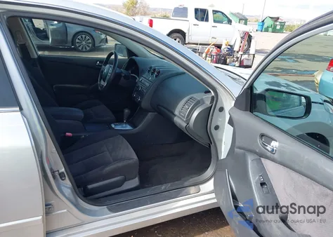 2008 Nissan Altima 2.5 S from USA, damaged, VIN 1N4AL21E08N535206